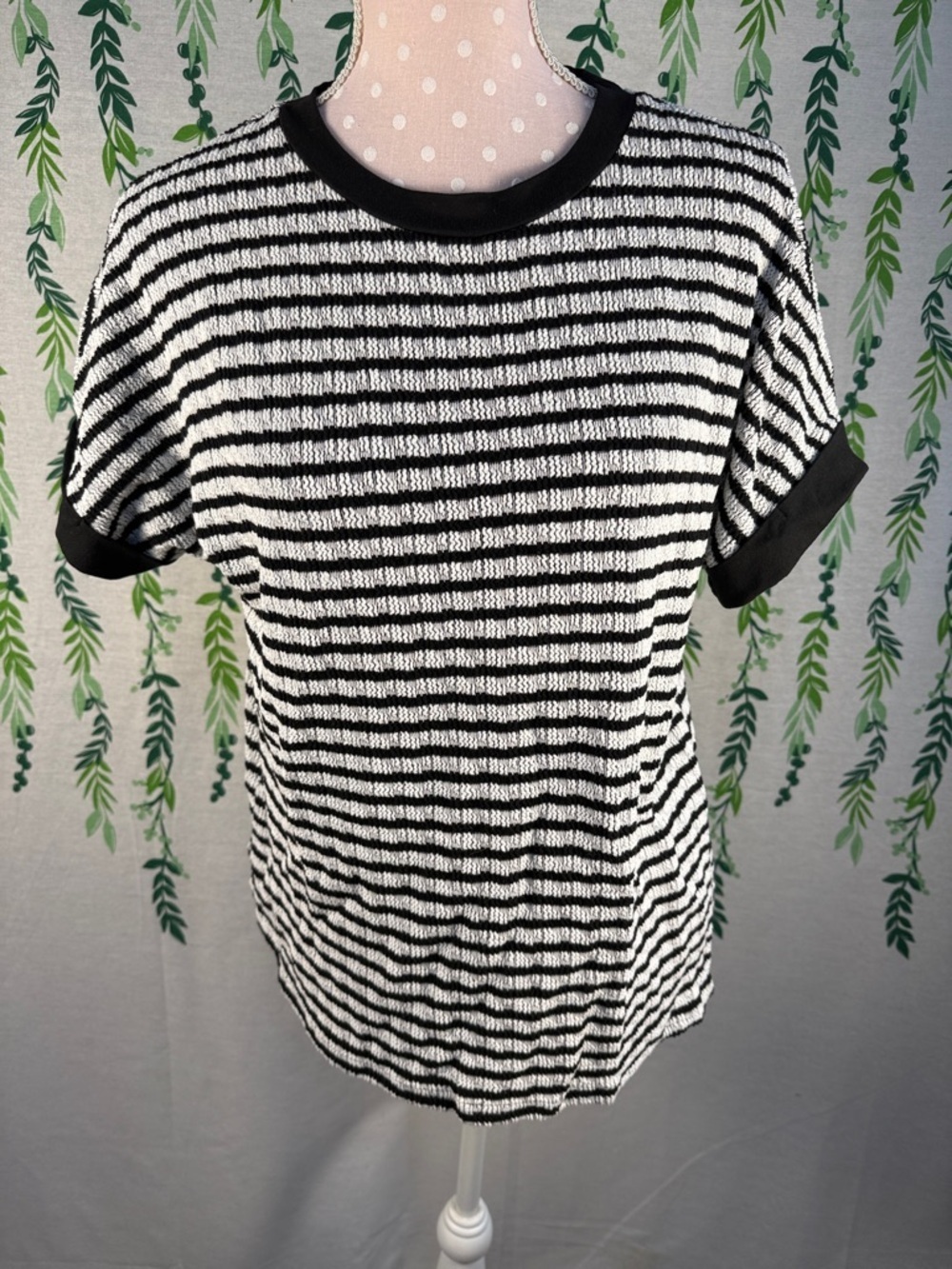 Striped Black & White Short Sleeve Tee with Contrast Trim C2